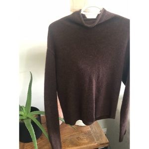 Wilfred Cyprie Cashmere sweater